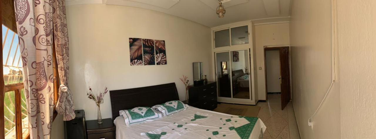 Appartement Meuble A Louer 梅克内斯 外观 照片